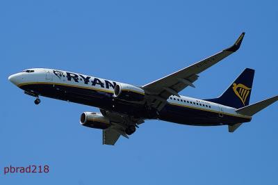 Photo of aircraft EI-ESV operated by Ryanair