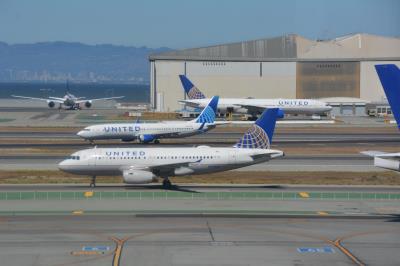 Photo of aircraft N820UA operated by United Airlines