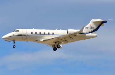 Photo of aircraft HB-JGQ operated by Execujet Europe AG