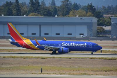 Photo of aircraft N8563Z operated by Southwest Airlines