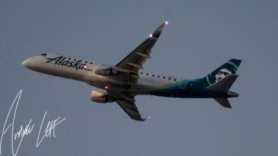 Photo of aircraft N173SY operated by Alaska Airlines