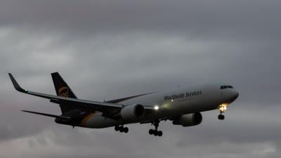 Photo of aircraft N306UP operated by United Parcel Service (UPS)