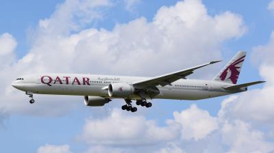 Photo of aircraft A7-BEB operated by Qatar Airways
