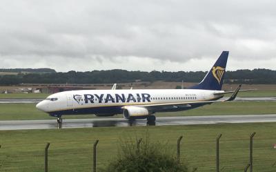 Photo of aircraft EI-EVN operated by Ryanair