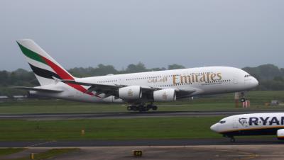Image of aircraft registration A6-EUZ - A A380-842 operated by Emirates