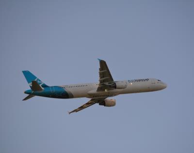 Photo of aircraft C-GEZO operated by Air Transat