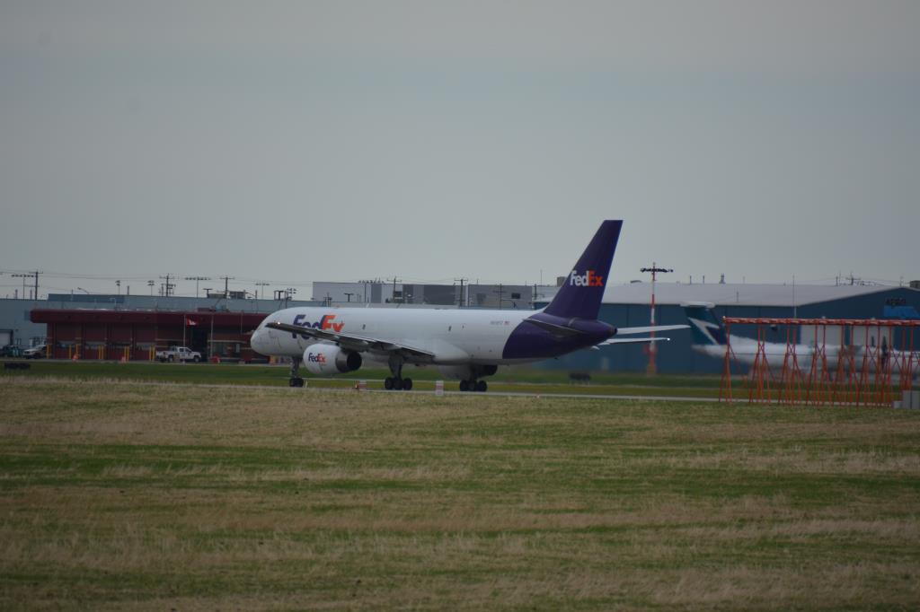 Photo of aircraft N958FD operated by Federal Express (FedEx)