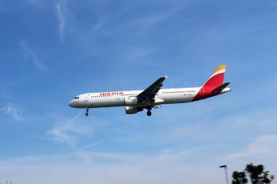 Image of aircraft registration EC-HUI - A A321-211 operated by Iberia