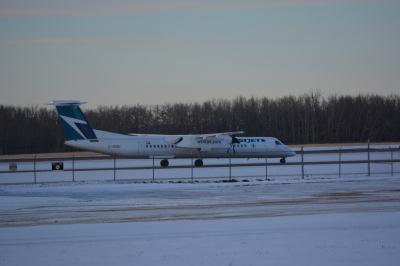 Photo of aircraft C-GENU operated by WestJet Encore