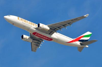 Photo of aircraft A6-EAH operated by Emirates