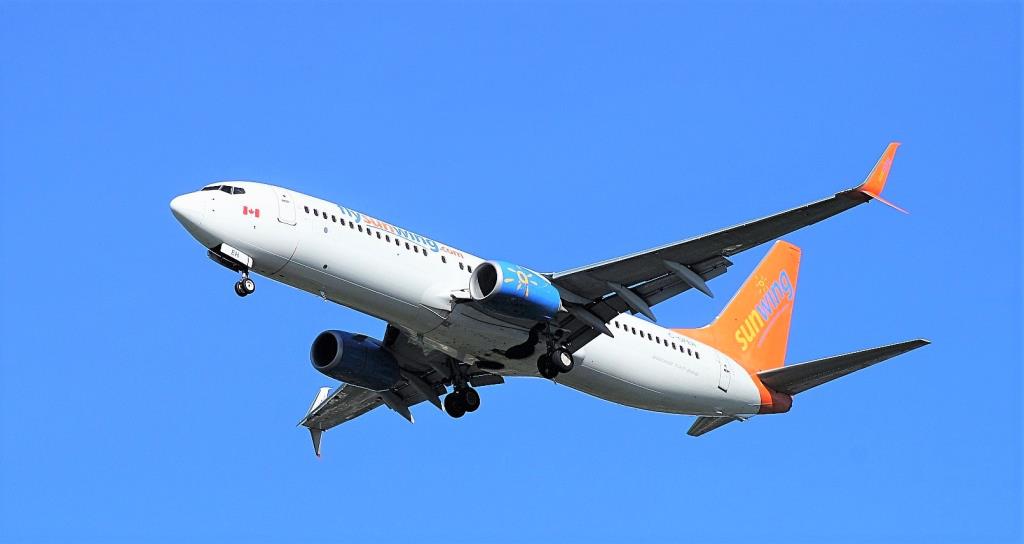 Photo of aircraft C-GFEH operated by TUI Airways