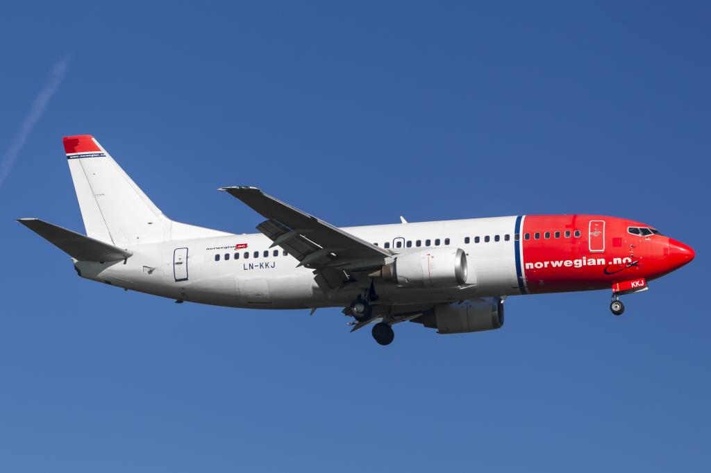 Photo of aircraft LN-KKJ operated by Norwegian Air Shuttle