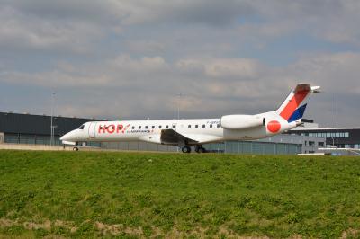 Image of aircraft registration F-GRGD - A ERJ-145EU operated by HOP!