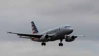 Photo of aircraft N802AW operated by American Airlines