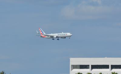 Photo of aircraft N379AA operated by American Airlines