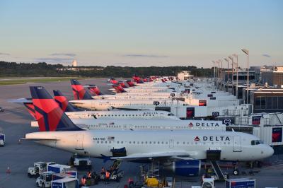 Photo of aircraft N337NB operated by Delta Air Lines