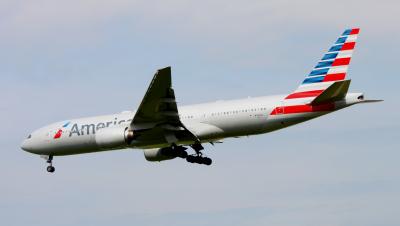 Photo of aircraft N761AJ operated by American Airlines