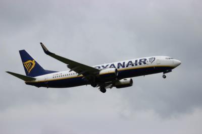 Photo of aircraft EI-EBN operated by Ryanair