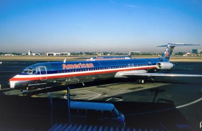 Photo of aircraft N296AA operated by American Airlines