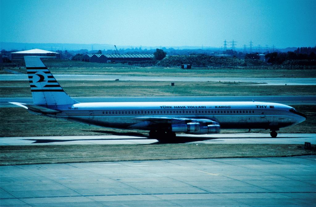 Photo of aircraft TC-JCC operated by Turkish Airlines