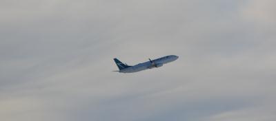 Photo of aircraft C-FLBV operated by WestJet