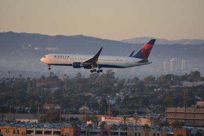 Image of aircraft registration N177DN - A 767-332(ER)(WL) operated by Delta Air Lines