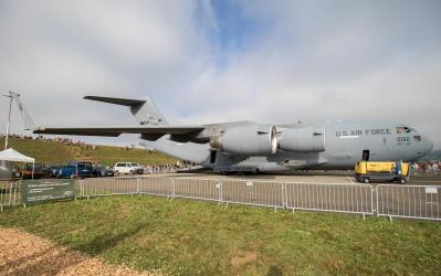 Photo of aircraft 01-0192 operated by United States Air Force