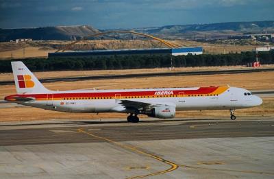 Photo of aircraft EC-HAC operated by Iberia