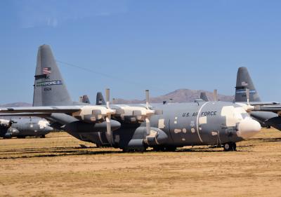 Photo of aircraft 64-0504 operated by United States Air Force