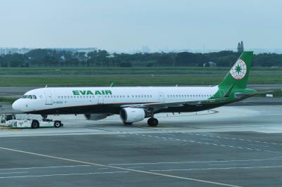 Photo of aircraft B-16220 operated by EVA Air