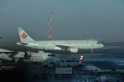 Photo of aircraft C-FFWM operated by Air Canada