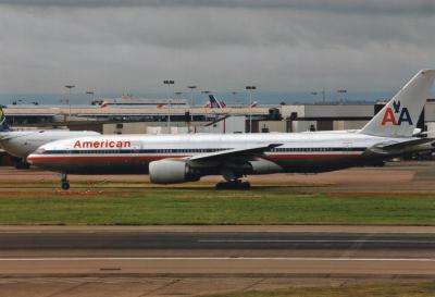 Image of aircraft registration N758AN - A 777-223(ER) operated by American Airlines