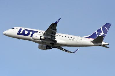 Photo of aircraft SP-LDH operated by LOT - Polish Airlines