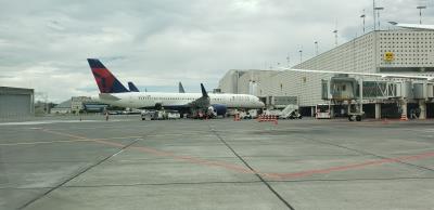Image of aircraft registration N6711M - A 757-232 operated by Delta Air Lines
