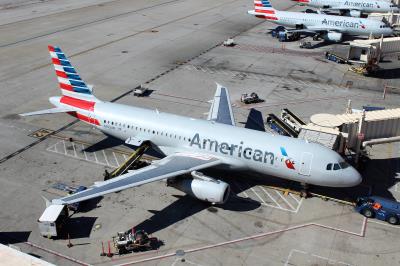 Photo of aircraft N655AW operated by American Airlines
