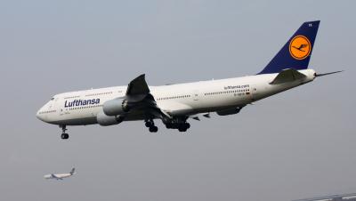 Photo of aircraft D-ABYK operated by Lufthansa