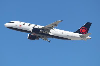 Photo of aircraft C-FXCD operated by Air Canada
