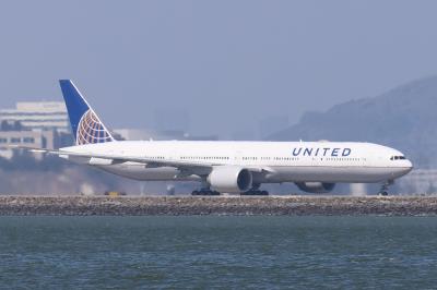 Photo of aircraft N2639U operated by United Airlines