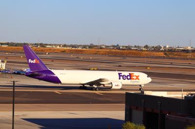 Photo of aircraft N264FE operated by Federal Express (FedEx)