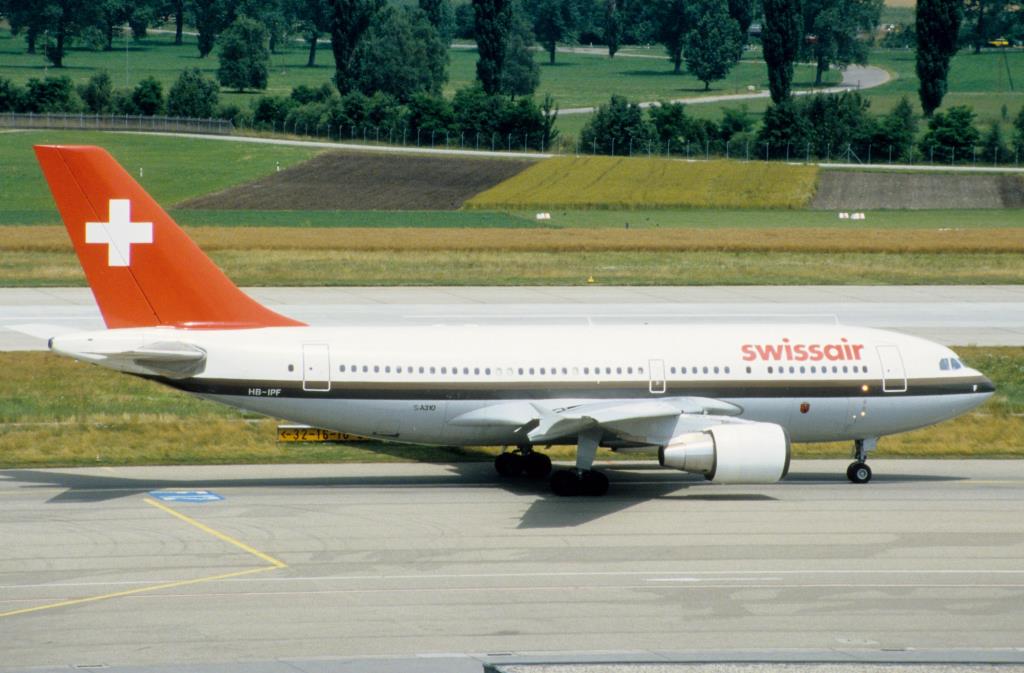 Photo of aircraft HB-IPF operated by Swissair