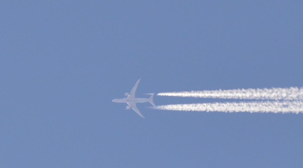 Photo of aircraft SP-LRB operated by LOT - Polish Airlines