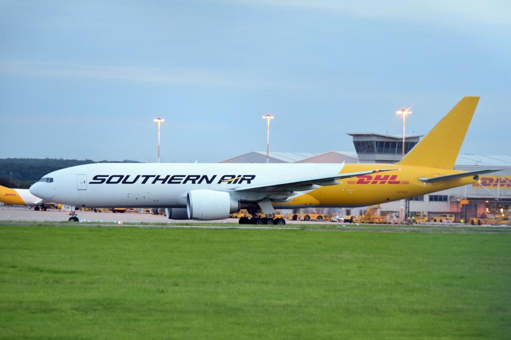 Photo of aircraft N714SA operated by Southern Air