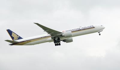 Image of aircraft registration 9V-SNA - A 777-312(ER) operated by Singapore Airlines