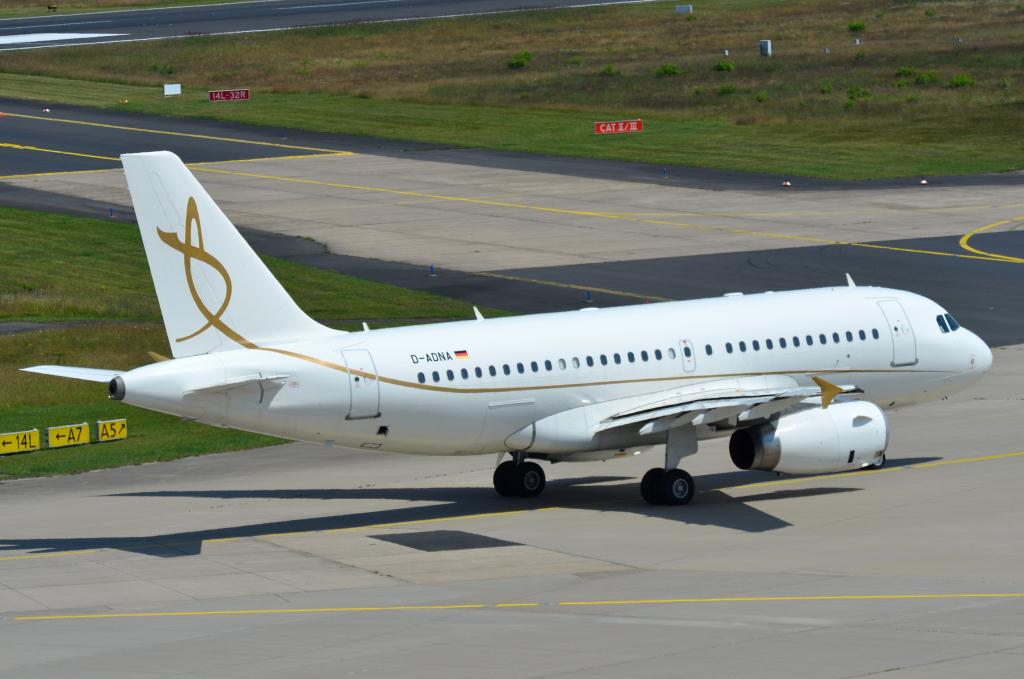 Photo of aircraft D-ADNA operated by DaimlerChrysler Aviation