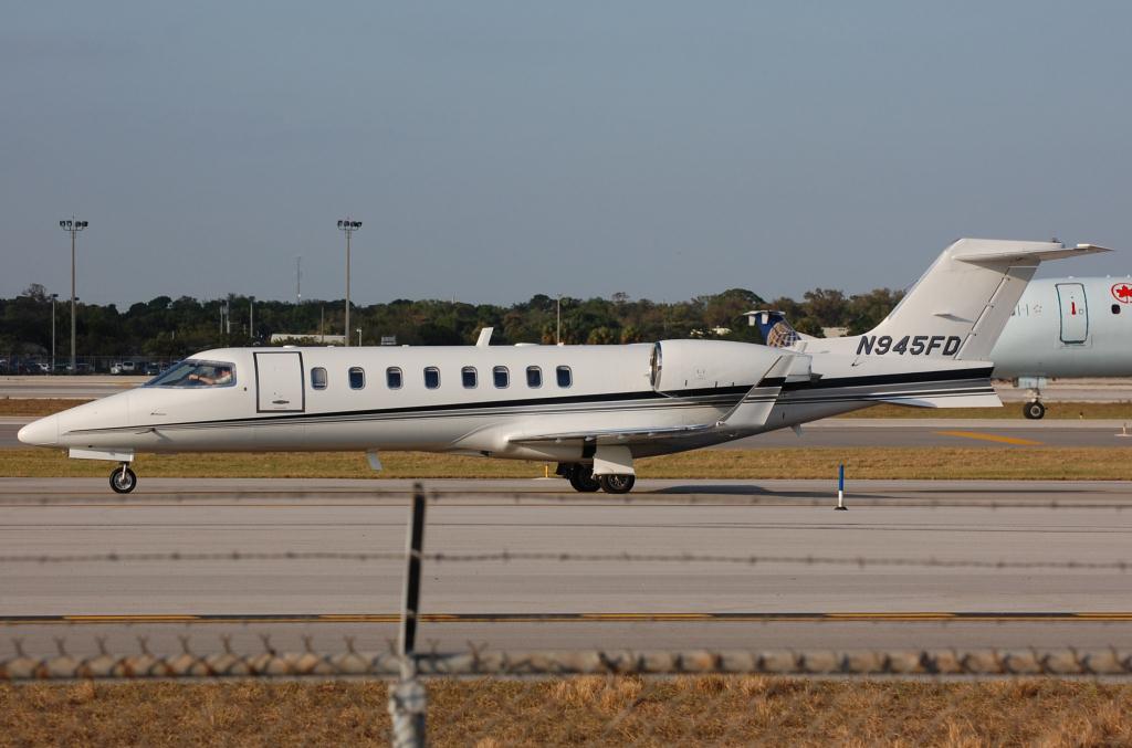 Photo of aircraft N945FD operated by Family Dollar Inc