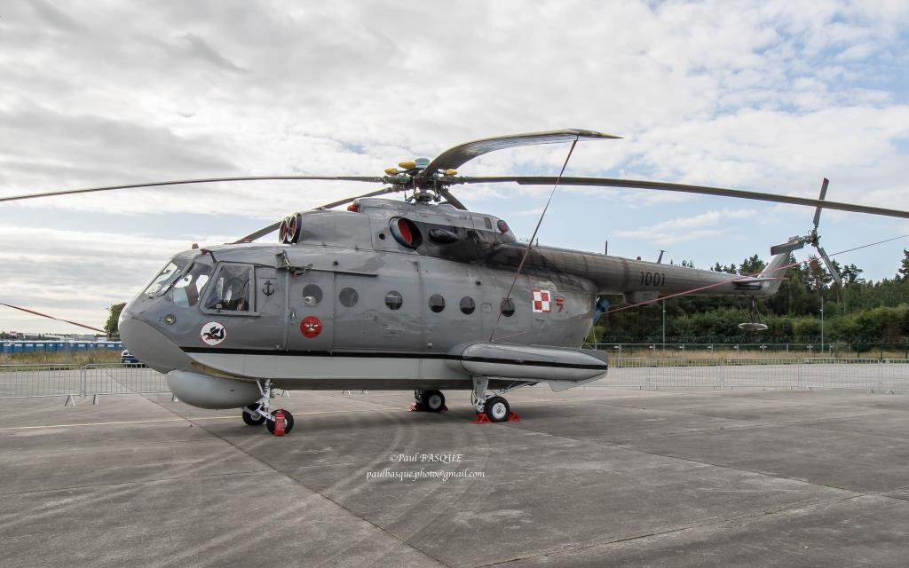 Photo of aircraft 1001 operated by Polish Navy