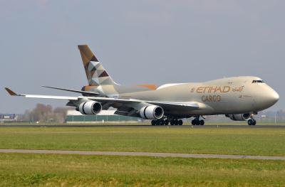 Photo of aircraft N476MC operated by Etihad Airways