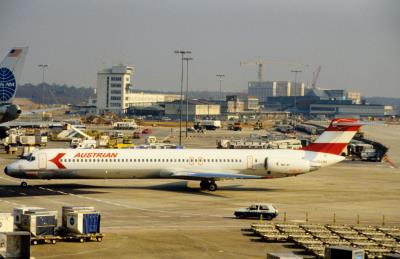 Image of aircraft registration OE-LMA - A MD-82 operated by Austrian Airlines