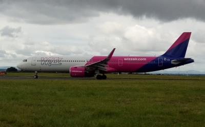 Photo of aircraft HA-LZL operated by Wizz Air
