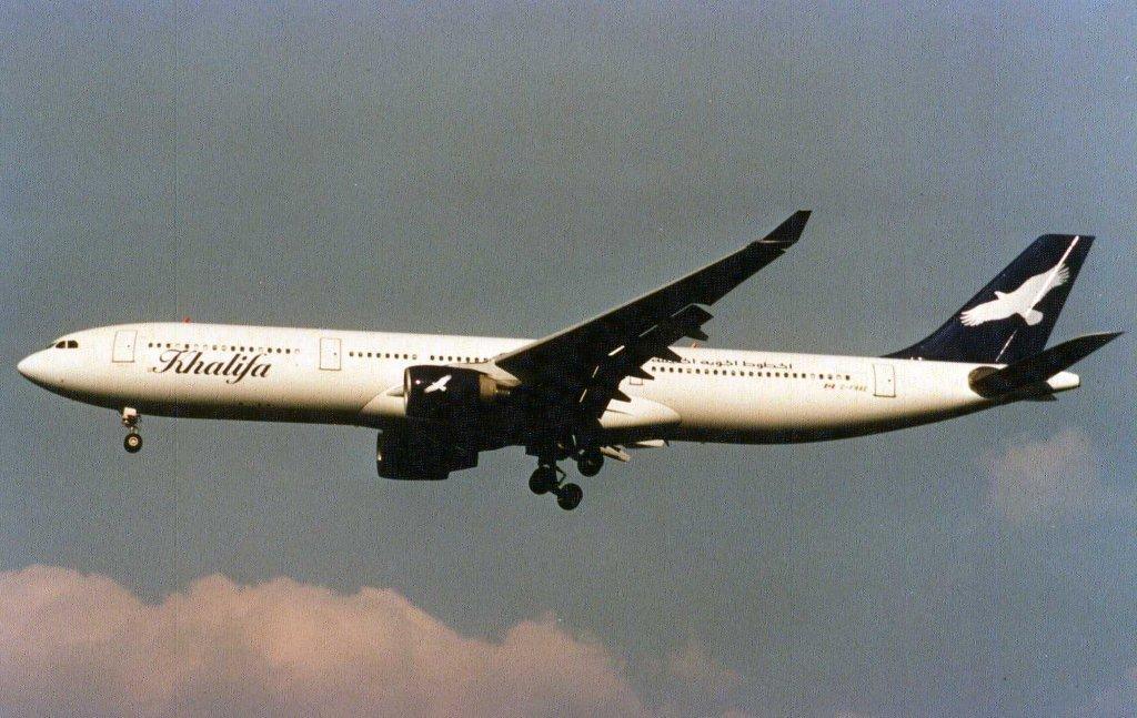 Photo of aircraft C-FRAE operated by Khalifa Airways